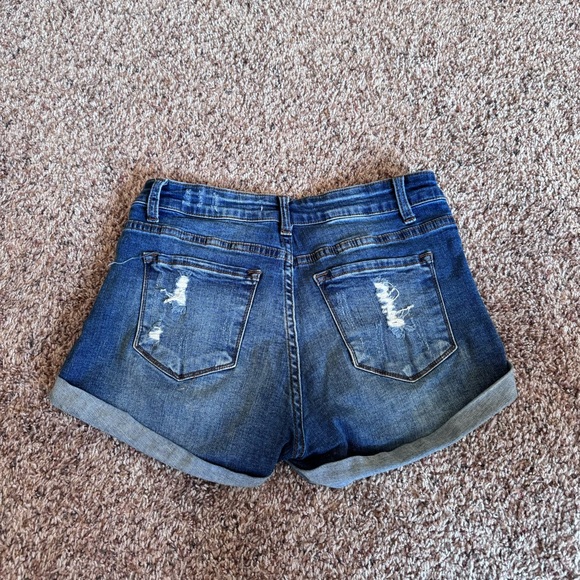 KanCan Shorts - Picture 3 of 4